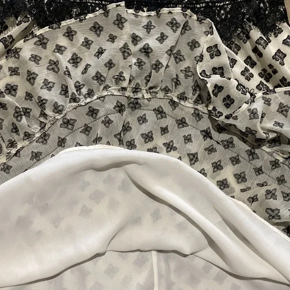 FOREVER NEW Size 8 Mini Dress With Lace Trim Excellent Cond! - Picture 10 of 10